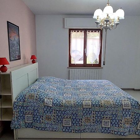 Appartamento Rosa'S House Sarnano Esterno foto